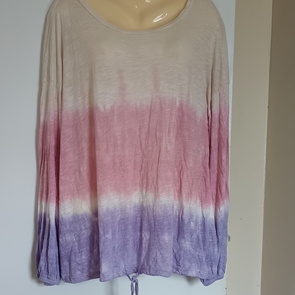 Torrid Long Sleeve Top With Ombre Colors Size 3